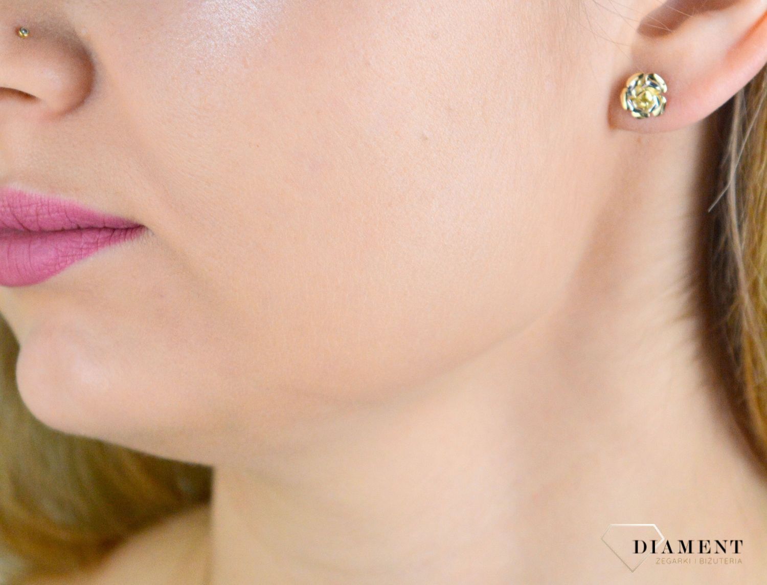 Złote kolczyki 375 kwiatki wkrętki KL 5705A 375 (1).jpg